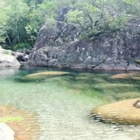 3 Avec Piscine Adama فيلة